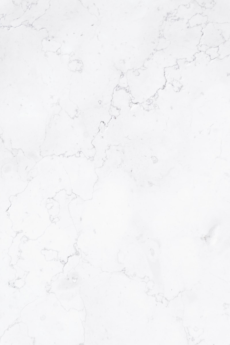 Honed Carrara marble for a pastry end